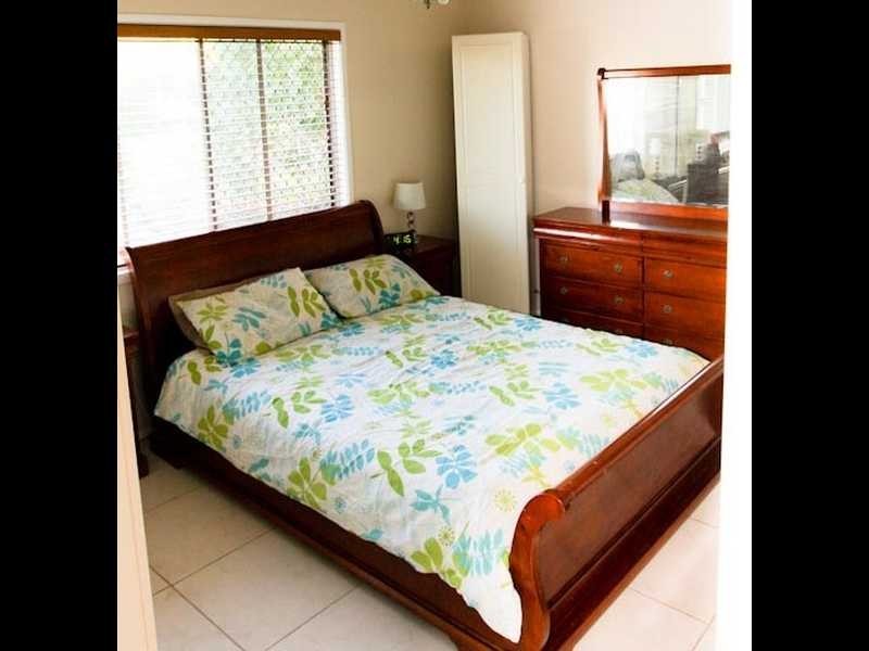 24 Phyllis Street, Eastern Heights QLD 4305