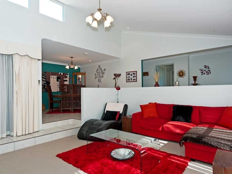 21 Arnold Street, Wulkuraka QLD 4305