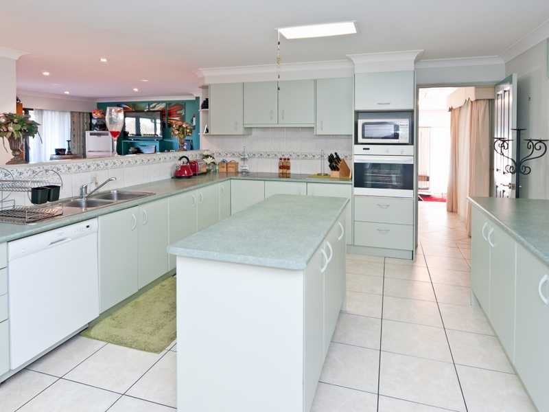 21 Arnold Street, Wulkuraka QLD 4305