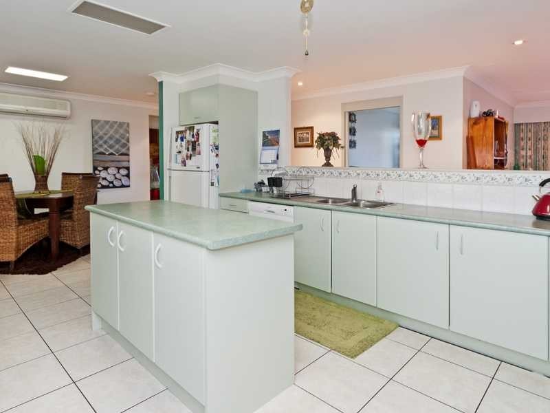 21 Arnold Street, Wulkuraka QLD 4305