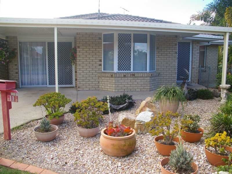 11 Battersby Street, One Mile QLD 4305