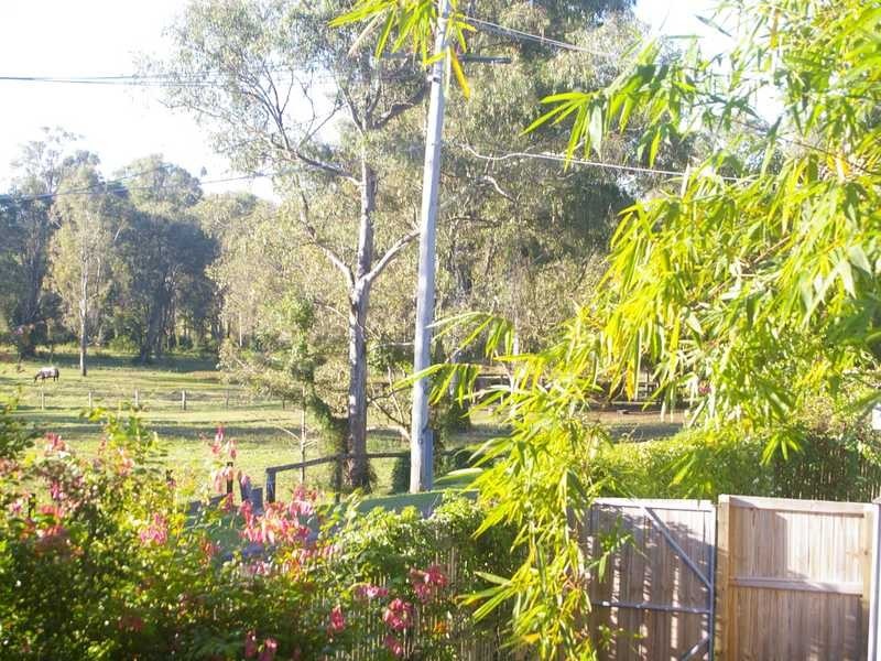 22 Thomas Street, Blackstone QLD 4304