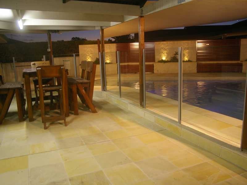 8 Plover Street, Flinders View QLD 4305