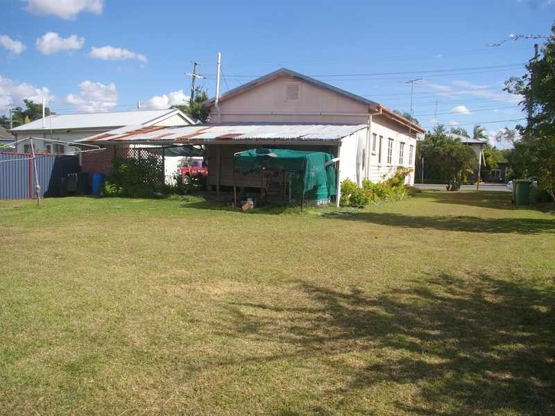194 South Station Road, Silkstone QLD 4304