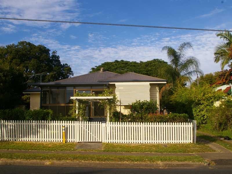 99 Brisbane Road, Booval QLD 4304