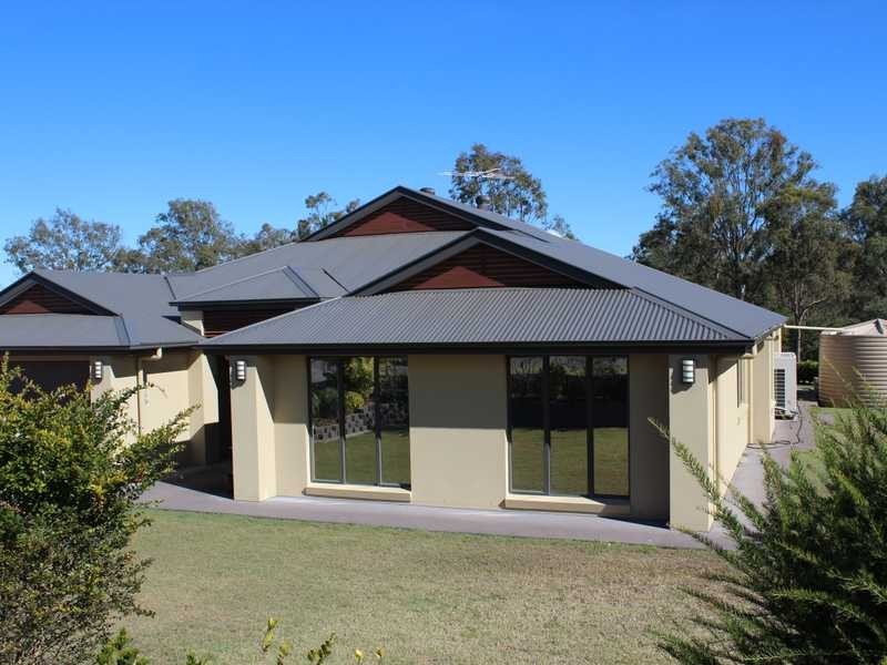 25 Phar Lap Parade, Karalee QLD 4306