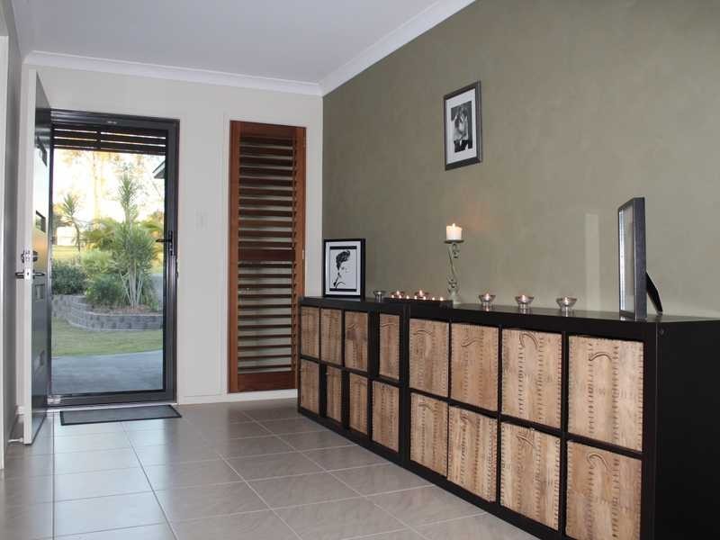 25 Phar Lap Parade, Karalee QLD 4306