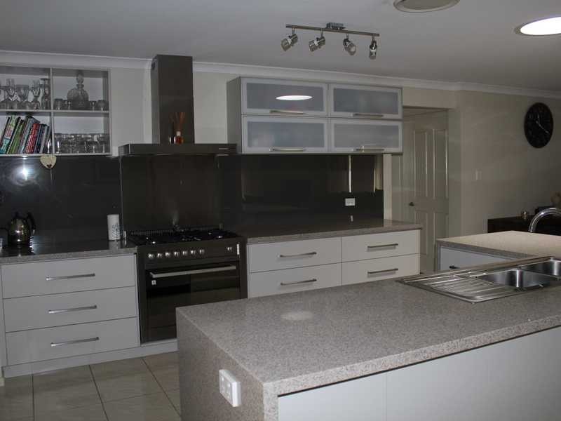 25 Phar Lap Parade, Karalee QLD 4306