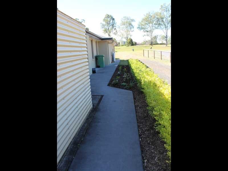 25 Phar Lap Parade, Karalee QLD 4306