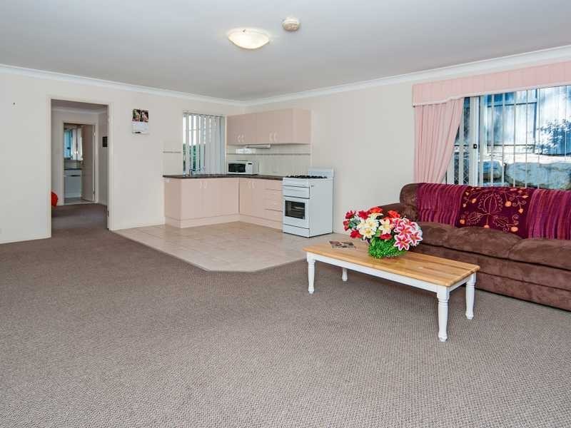 104 Willowtree Drive, Flinders View QLD 4305