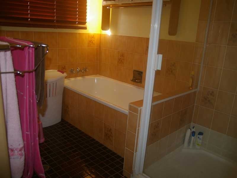 23 Vale Street, Bundamba QLD 4304