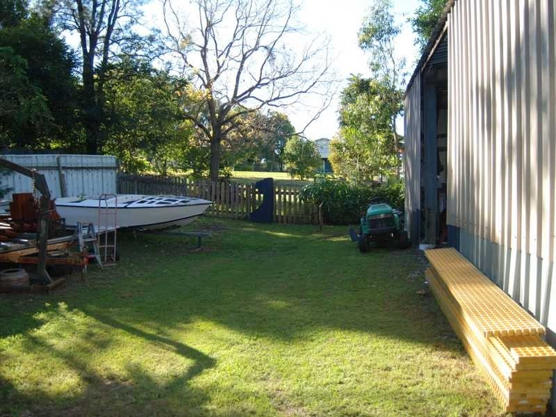 23 Vale Street, Bundamba QLD 4304