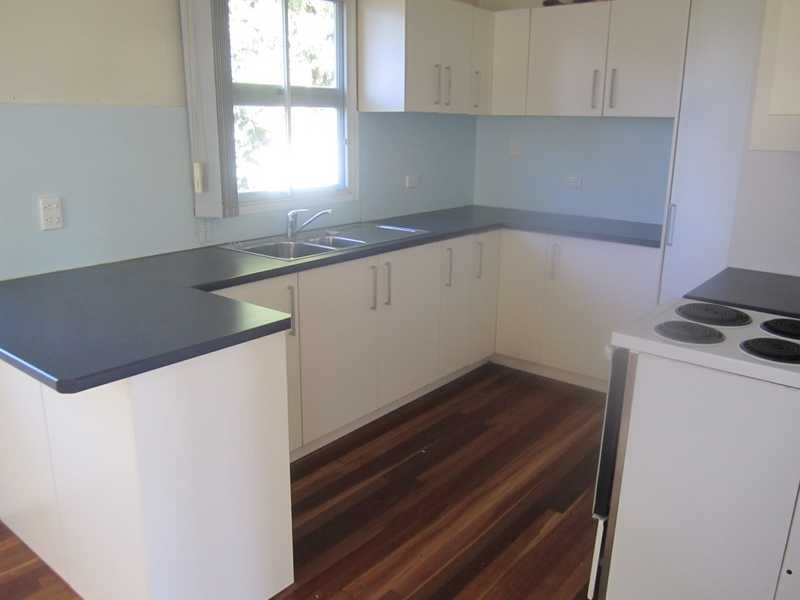 25 Trumpy Street, Silkstone QLD 4304