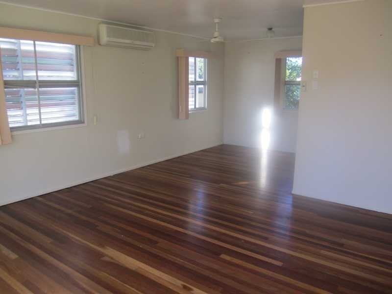 25 Trumpy Street, Silkstone QLD 4304