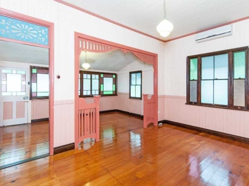 19 Kendall Street, East Ipswich QLD 4305