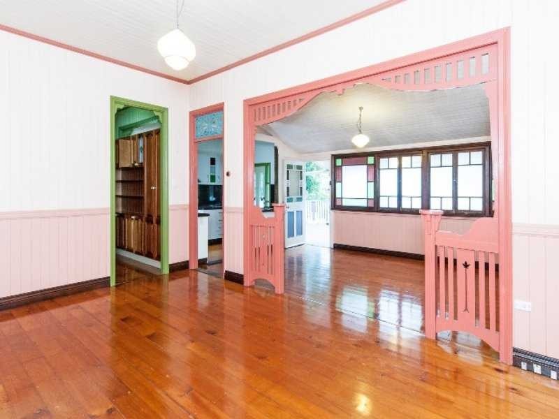 19 Kendall Street, East Ipswich QLD 4305