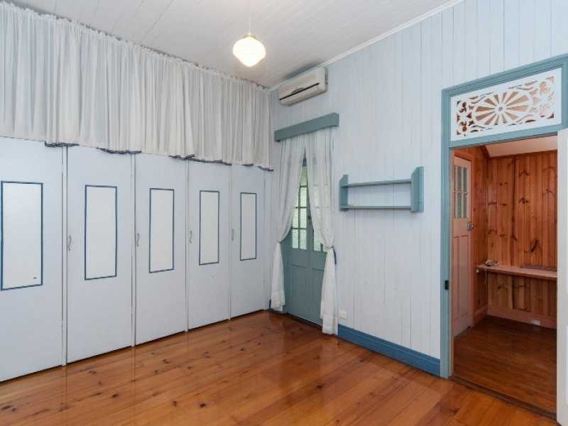 19 Kendall Street, East Ipswich QLD 4305