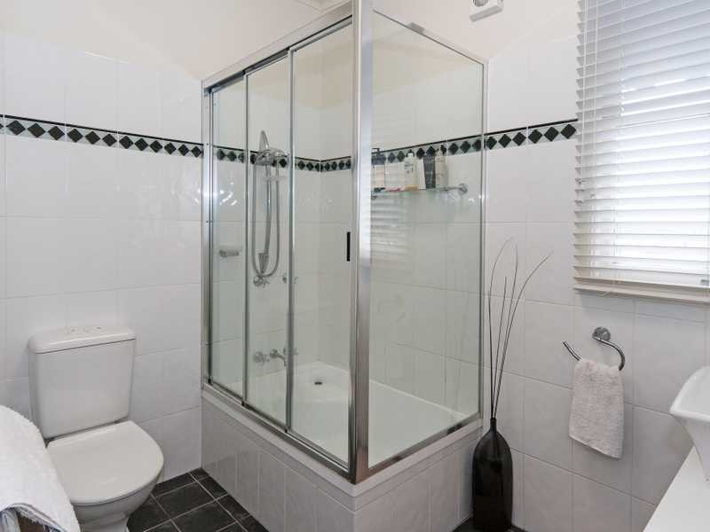 16 Murphy Street, Ipswich QLD 4305