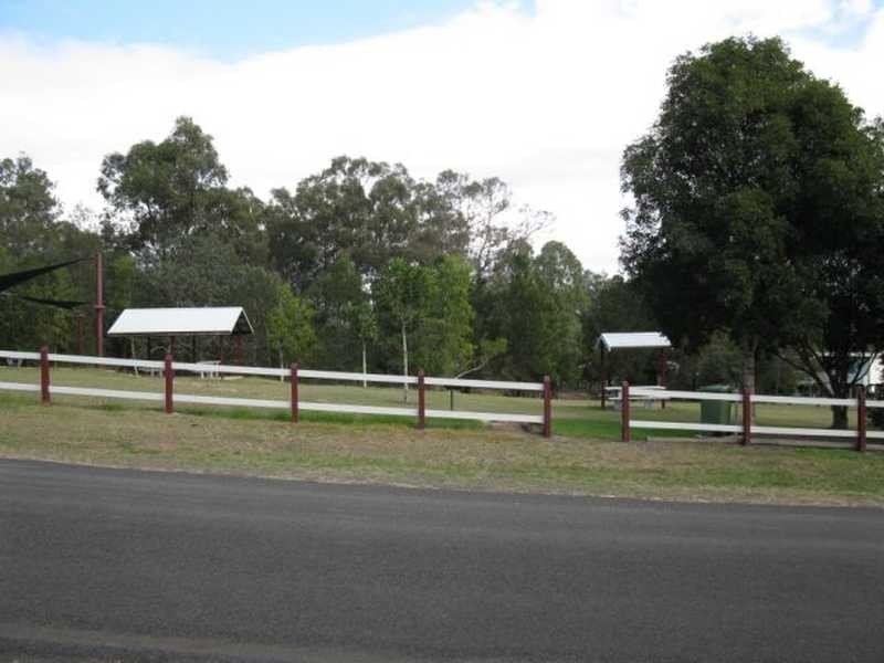 32 Thomas Street, Blackstone QLD 4304