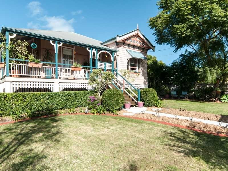 85 Glebe Road, Silkstone QLD 4304