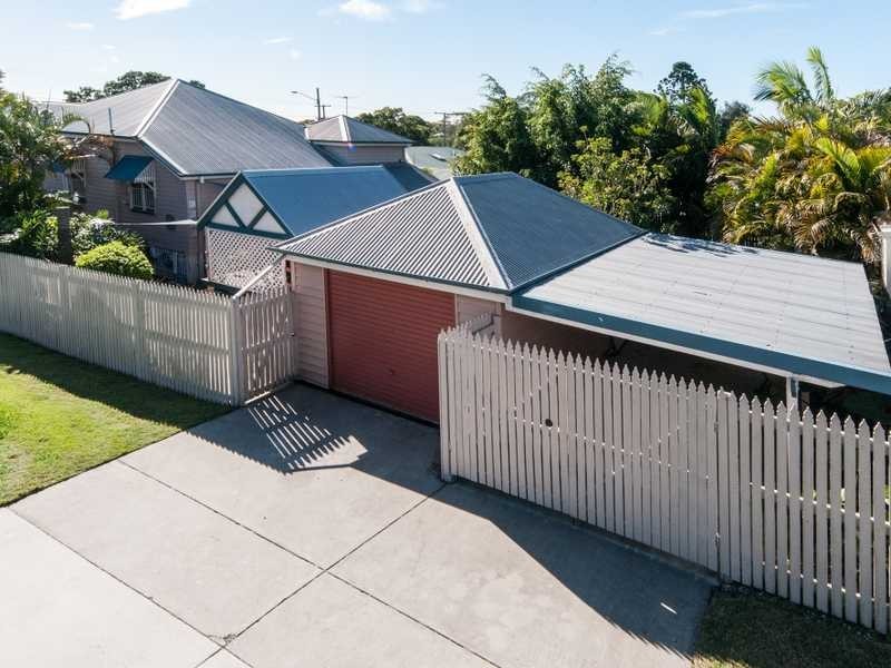 85 Glebe Road, Silkstone QLD 4304