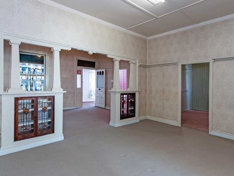 14 Sinclair Street, Newtown QLD 4305