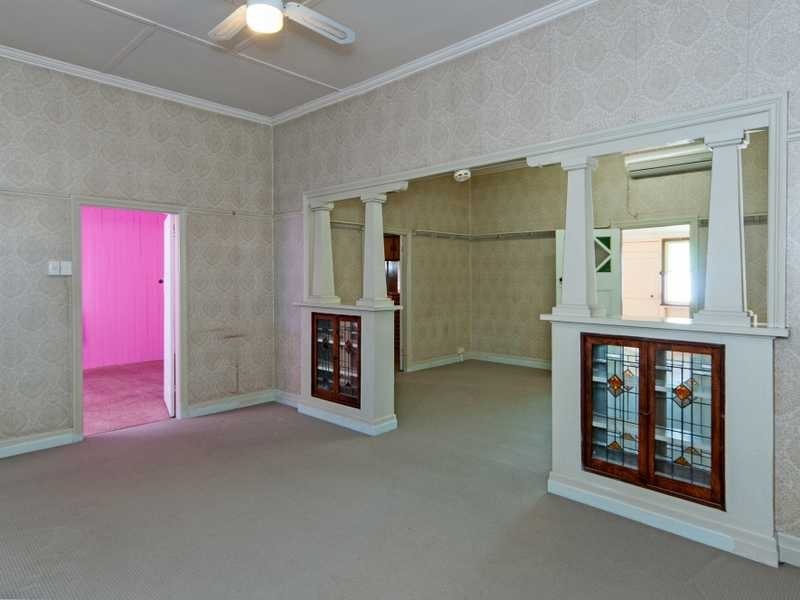 14 Sinclair Street, Newtown QLD 4305
