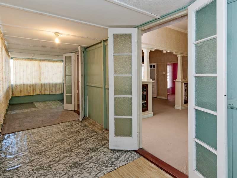 14 Sinclair Street, Newtown QLD 4305