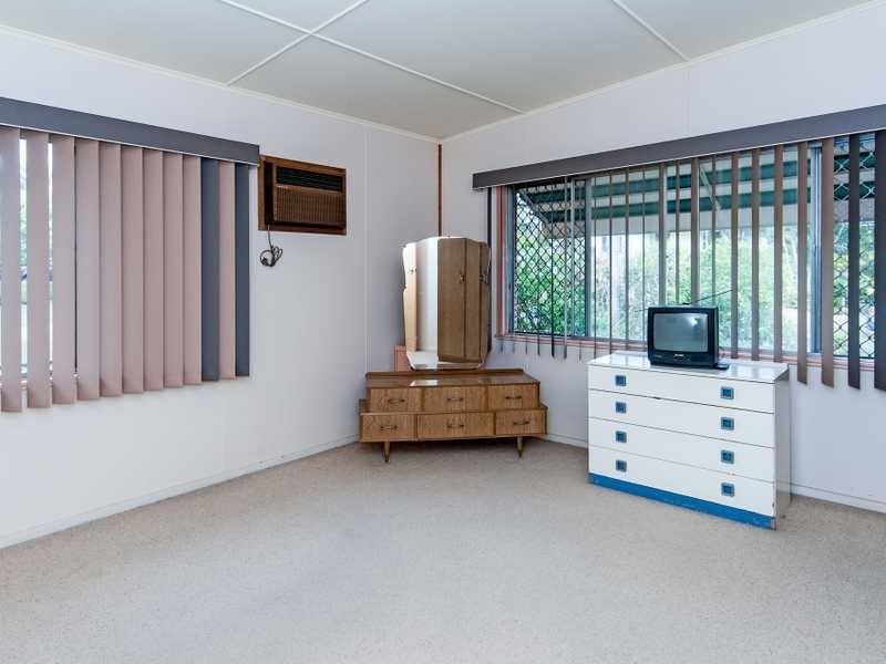 27 Gilmore Street, Leichhardt QLD 4305