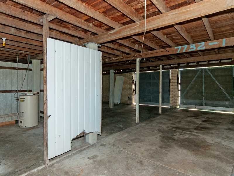 6 Roy Street, North Booval QLD 4304