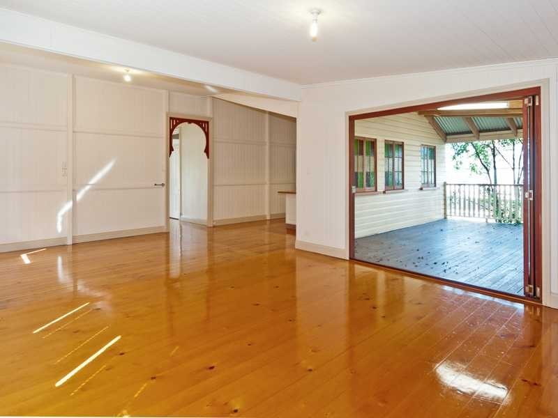 9a Queen Street, Newtown QLD 4305