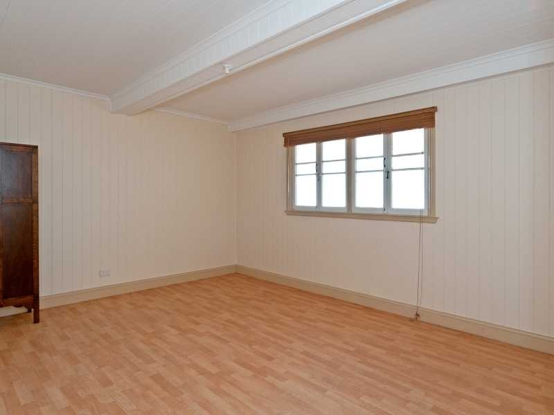 9a Queen Street, Newtown QLD 4305