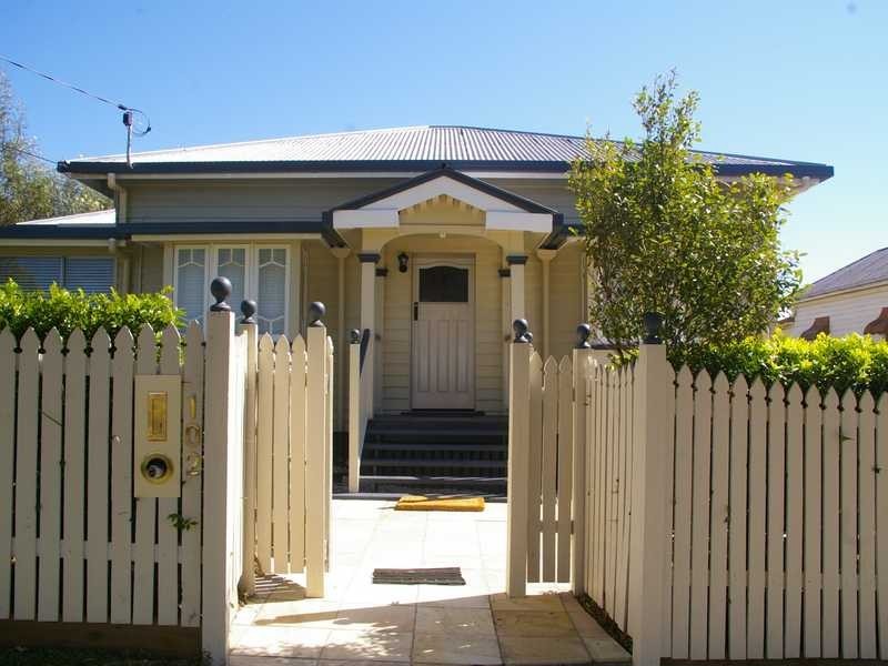 102 Woodend Road, Woodend QLD 4305