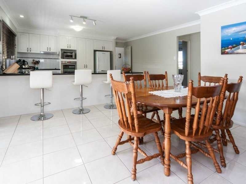 2 Lilley Terrace, Karalee QLD 4306
