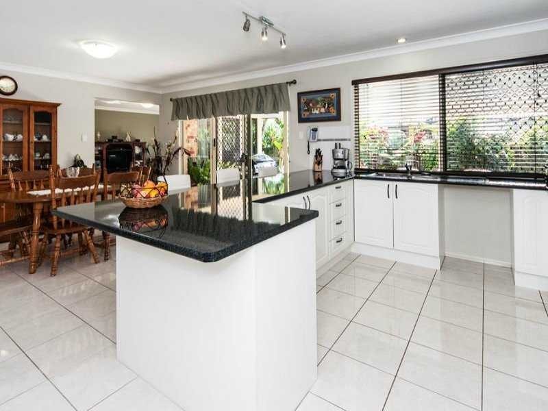 2 Lilley Terrace, Karalee QLD 4306