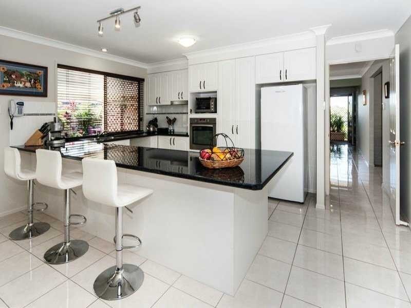 2 Lilley Terrace, Karalee QLD 4306