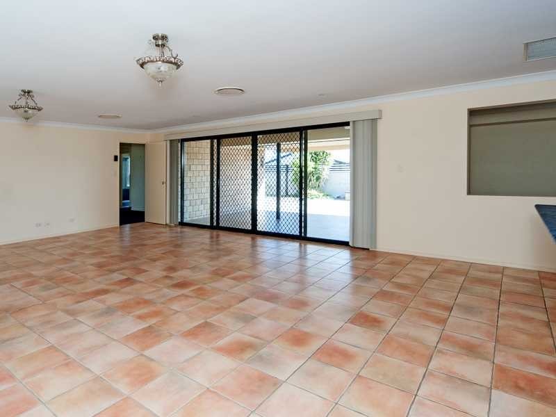 8 Graham Court, Hatton Vale QLD 4341