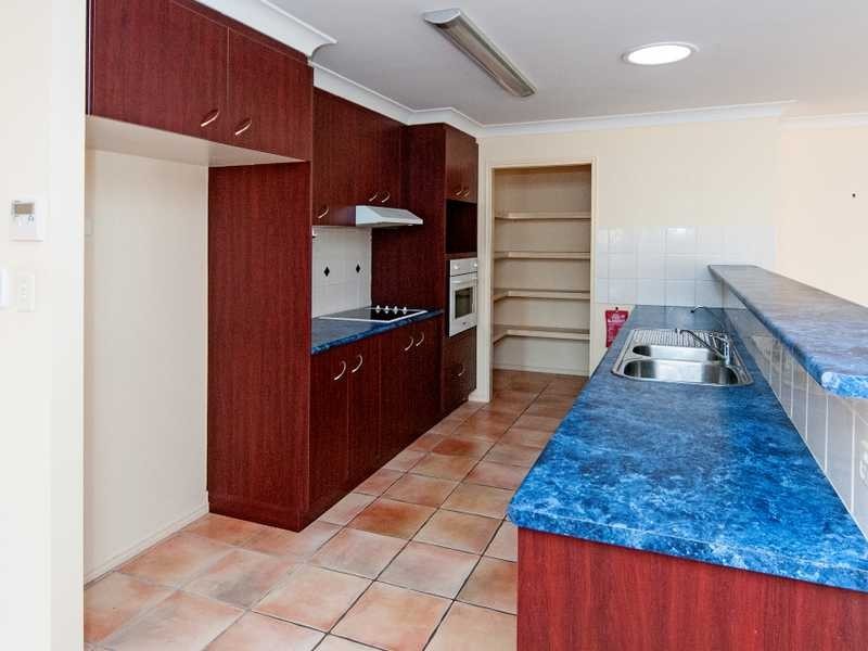 8 Graham Court, Hatton Vale QLD 4341