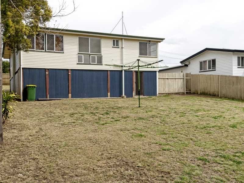 42 Leslie Street, East Ipswich QLD 4305