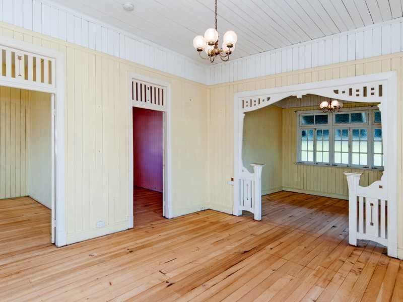 16 Fox Street, East Ipswich QLD 4305