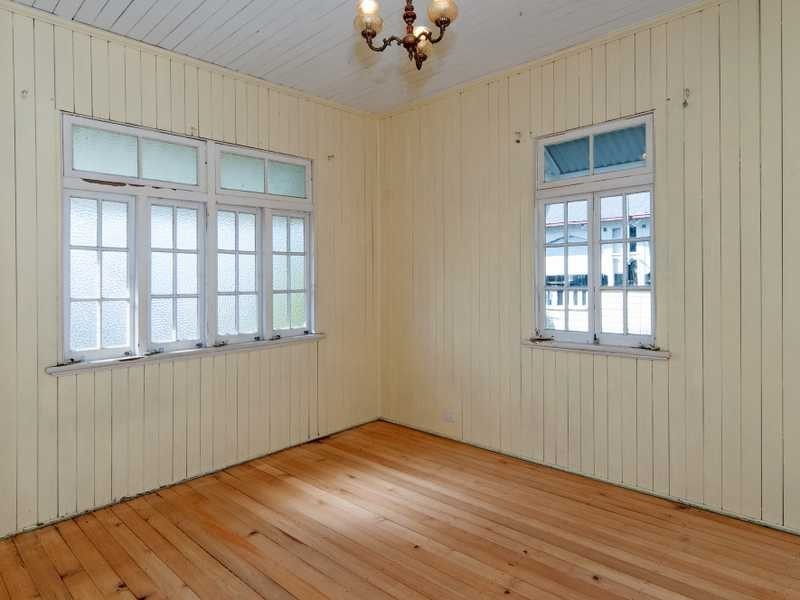 16 Fox Street, East Ipswich QLD 4305