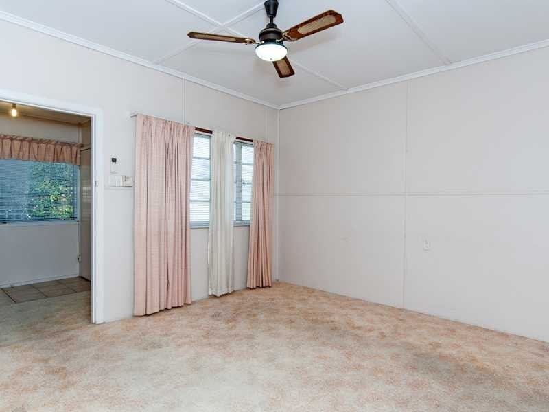 16 Robert Street, Ebbw Vale QLD 4304