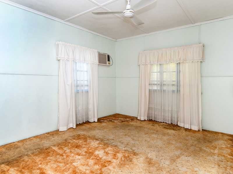 16 Robert Street, Ebbw Vale QLD 4304