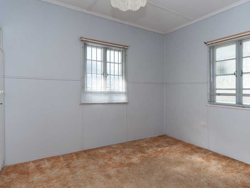 16 Robert Street, Ebbw Vale QLD 4304