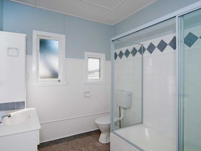 Unit 2/19 Ronald Street, Bundamba QLD 4304