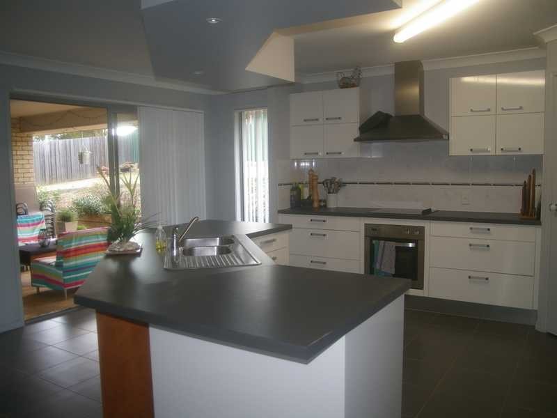 32 Palma Rosa Drive, Wulkuraka QLD 4305