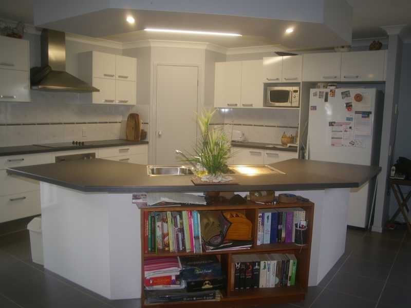 32 Palma Rosa Drive, Wulkuraka QLD 4305