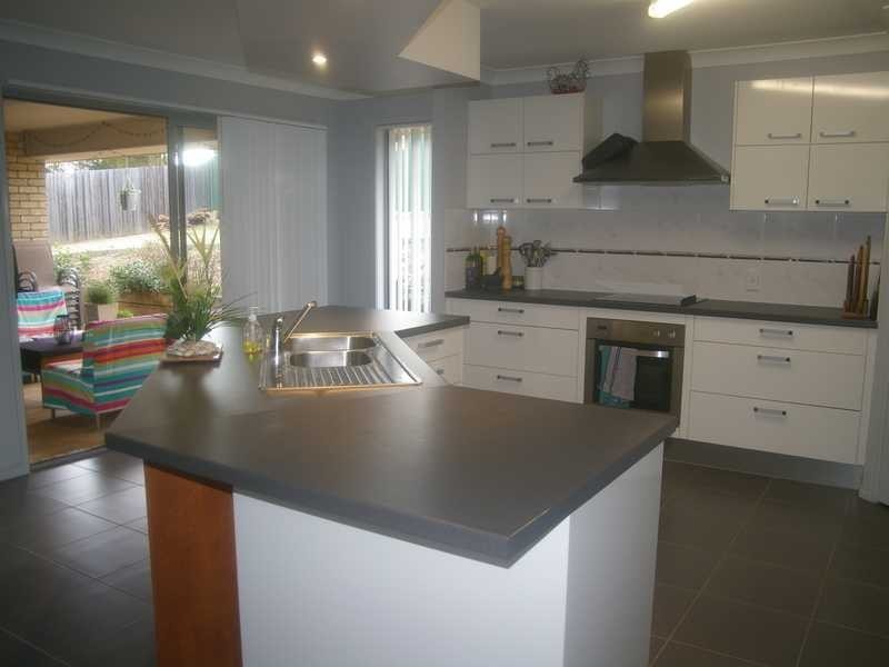 32 Palma Rosa Drive, Wulkuraka QLD 4305