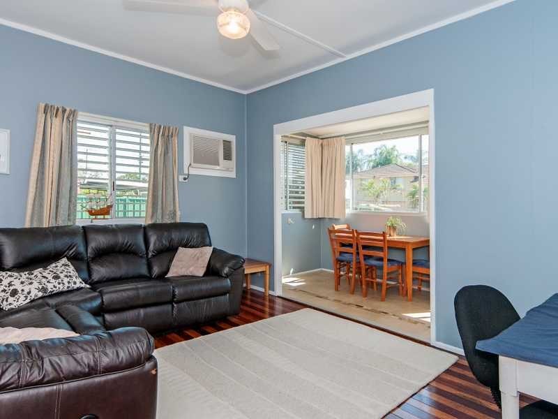 11 Beth Street, North Booval QLD 4304