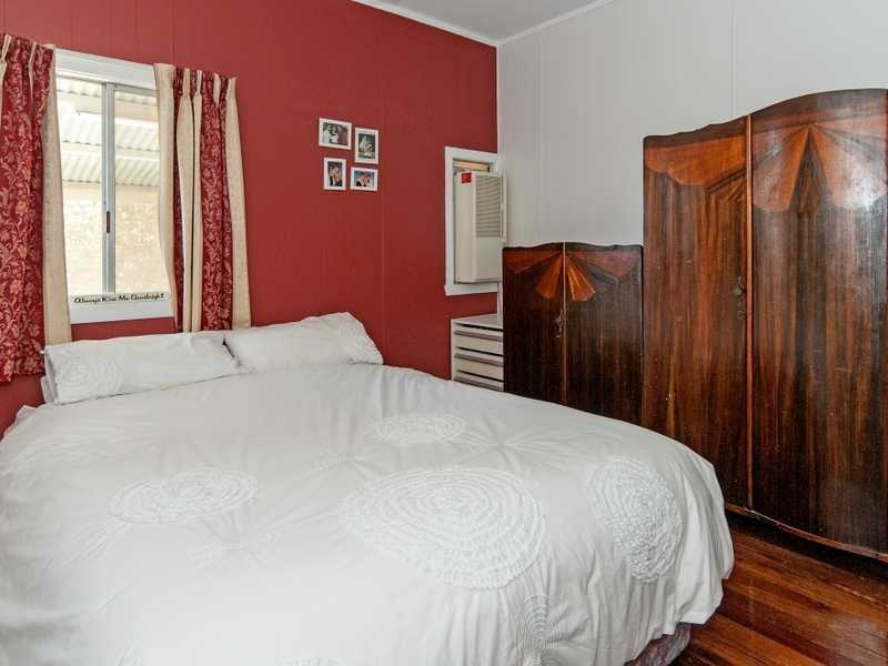 11 Beth Street, North Booval QLD 4304